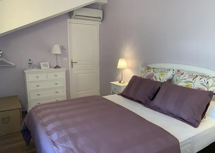 Relais De Navon