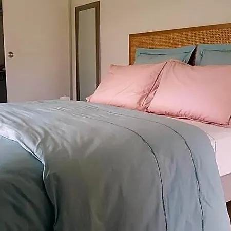 Relais De Navon Bed & Breakfast