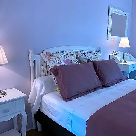 Relais De Navon Bed & Breakfast